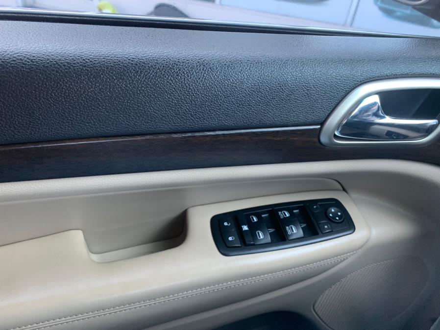 2014 Jeep Grand Cherokee 4WD 4dr LIMITED, available for sale in Taunton, Massachusetts | Rt 138 Auto Center Inc . Taunton, Massachusetts 2014 Jeep Grand Cherokee 4WD 4dr LIMITED, available for sale in Taunton, Massachusetts | Rt 138 Auto Center Inc . Taunton, Massachusetts