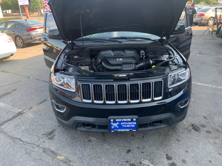 2014 Jeep Grand Cherokee 4WD 4dr LIMITED, available for sale in Taunton, Massachusetts | Rt 138 Auto Center Inc . Taunton, Massachusetts 2014 Jeep Grand Cherokee 4WD 4dr LIMITED, available for sale in Taunton, Massachusetts | Rt 138 Auto Center Inc . Taunton, Massachusetts
