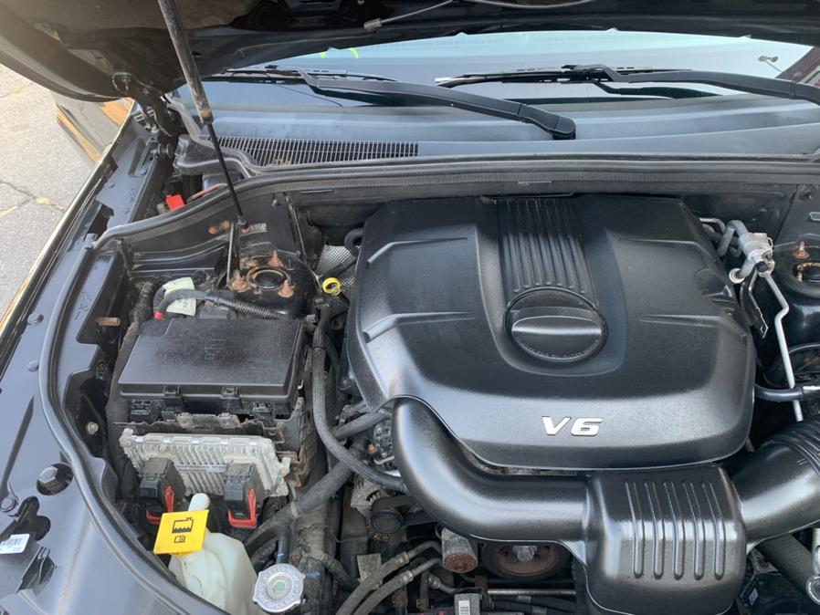 2014 Jeep Grand Cherokee 4WD 4dr LIMITED, available for sale in Taunton, Massachusetts | Rt 138 Auto Center Inc . Taunton, Massachusetts 2014 Jeep Grand Cherokee 4WD 4dr LIMITED, available for sale in Taunton, Massachusetts | Rt 138 Auto Center Inc . Taunton, Massachusetts
