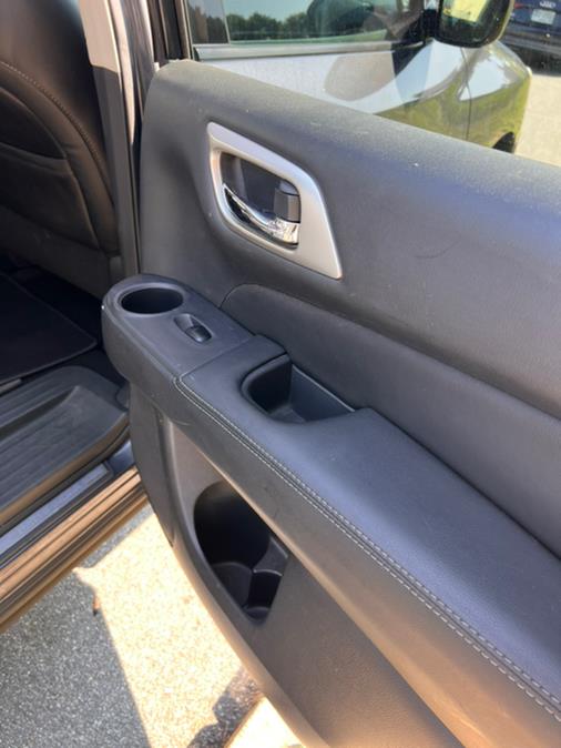 2014 Nissan Pathfinder 4WD 4dr S, available for sale in Revere, Massachusetts | Wonderland Auto. Revere, Massachusetts 2014 Nissan Pathfinder 4WD 4dr S, available for sale in Revere, Massachusetts | Wonderland Auto. Revere, Massachusetts