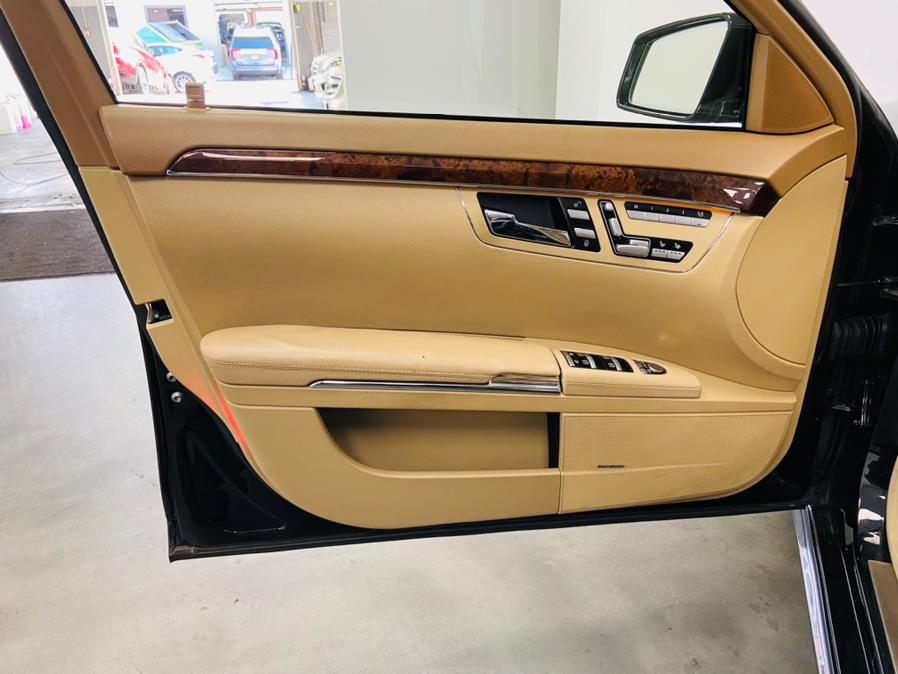 2013 Mercedes-Benz S-Class 4dr Sdn S550 4MATIC, available for sale in Linden, New Jersey | East Coast Auto Group. Linden, New Jersey 2013 Mercedes-Benz S-Class 4dr Sdn S550 4MATIC, available for sale in Linden, New Jersey | East Coast Auto Group. Linden, New Jersey
