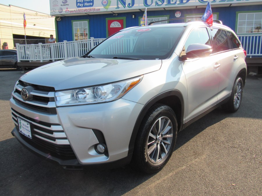 2019 Toyota Highlander XLE V6 FWD (Natl), available for sale in Irvington, New Jersey | NJ Used Cars Center. Irvington, New Jersey 2019 Toyota Highlander XLE V6 FWD (Natl), available for sale in Irvington, New Jersey | NJ Used Cars Center. Irvington, New Jersey