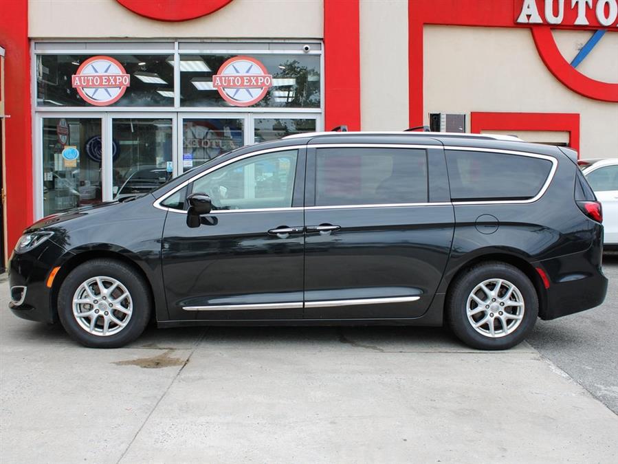 2020 Chrysler Pacifica Touring L, available for sale in Great Neck, New York | Auto Expo Ent Inc.. Great Neck, New York 2020 Chrysler Pacifica Touring L, available for sale in Great Neck, New York | Auto Expo Ent Inc.. Great Neck, New York