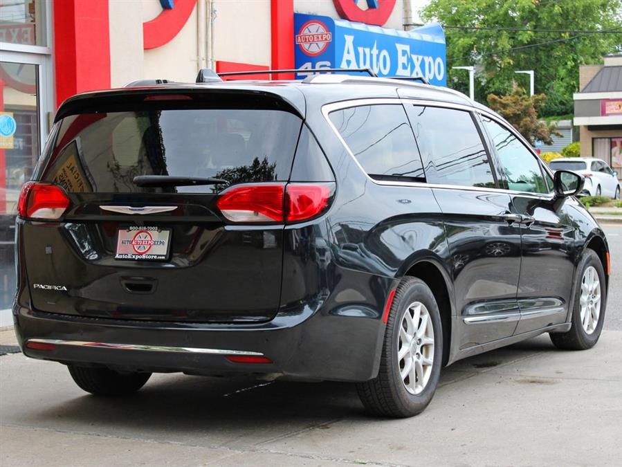 2020 Chrysler Pacifica Touring L, available for sale in Great Neck, New York | Auto Expo Ent Inc.. Great Neck, New York 2020 Chrysler Pacifica Touring L, available for sale in Great Neck, New York | Auto Expo Ent Inc.. Great Neck, New York