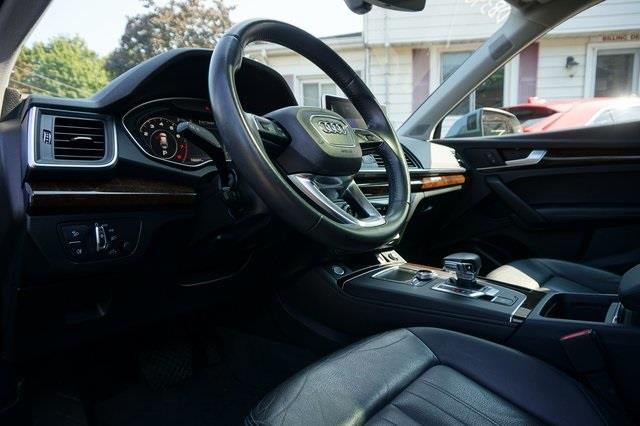 Used Audi Q5 2.0T Premium Plus 2019 | Blasius of Danbury. Danbury, Connecticut Used Audi Q5 2.0T Premium Plus 2019 | Blasius of Danbury. Danbury, Connecticut