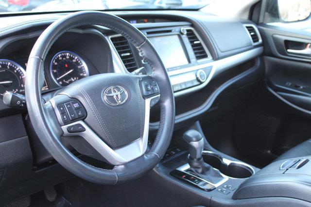Used Toyota Highlander XLE 2018 | NY Luxury Motors. Elmont, New York Used Toyota Highlander XLE 2018 | NY Luxury Motors. Elmont, New York