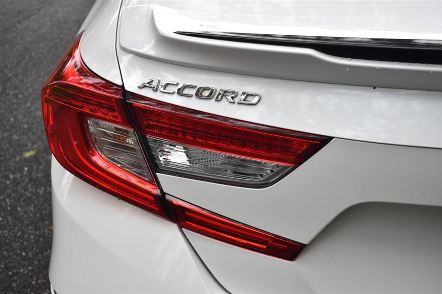 2018 Honda Accord Touring 4dr Sedan (1.5T I4), available for sale in Great Neck, New York | Camy Cars. Great Neck, New York 2018 Honda Accord Touring 4dr Sedan (1.5T I4), available for sale in Great Neck, New York | Camy Cars. Great Neck, New York