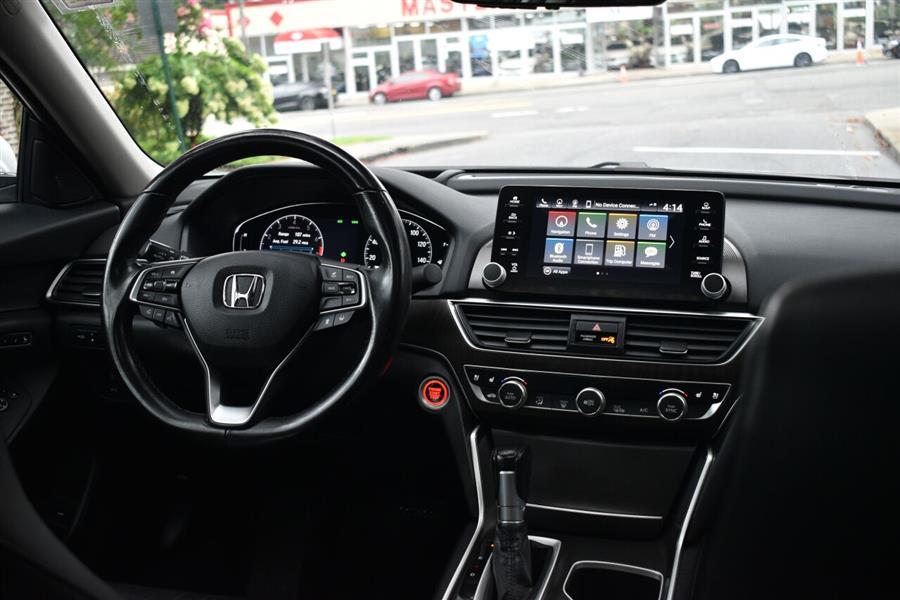 2018 Honda Accord Touring 4dr Sedan (1.5T I4), available for sale in Great Neck, New York | Camy Cars. Great Neck, New York 2018 Honda Accord Touring 4dr Sedan (1.5T I4), available for sale in Great Neck, New York | Camy Cars. Great Neck, New York