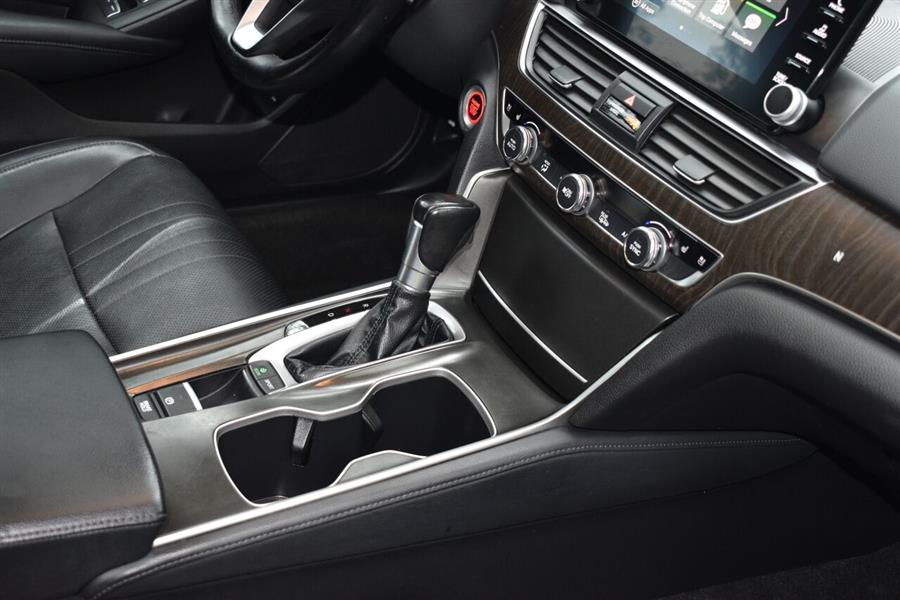 2018 Honda Accord Touring 4dr Sedan (1.5T I4), available for sale in Great Neck, New York | Camy Cars. Great Neck, New York 2018 Honda Accord Touring 4dr Sedan (1.5T I4), available for sale in Great Neck, New York | Camy Cars. Great Neck, New York