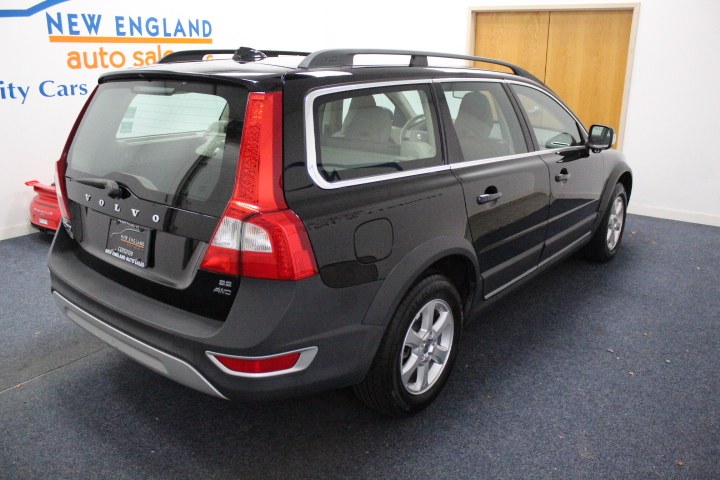 2010 Volvo XC70 4dr Wgn 3.2L w/Moonroof, available for sale in Plainville, Connecticut | New England Auto Sales LLC. Plainville, Connecticut 2010 Volvo XC70 4dr Wgn 3.2L w/Moonroof, available for sale in Plainville, Connecticut | New England Auto Sales LLC. Plainville, Connecticut