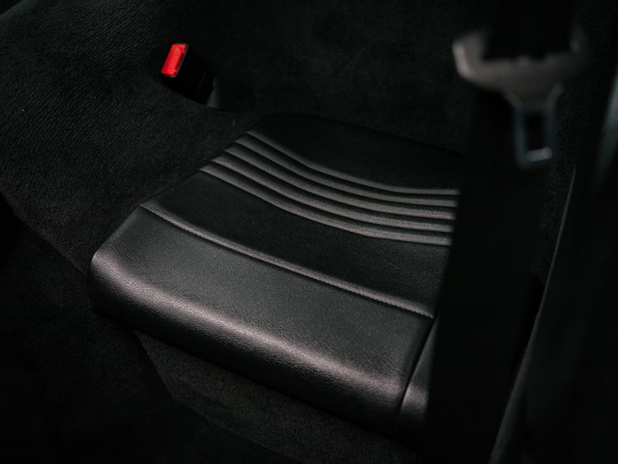 Used Porsche 911 Carrera 2dr Carrera Cpe 6-Spd Manual 2003 | Meccanic Shop North Inc. North Salem, New York Used Porsche 911 Carrera 2dr Carrera Cpe 6-Spd Manual 2003 | Meccanic Shop North Inc. North Salem, New York
