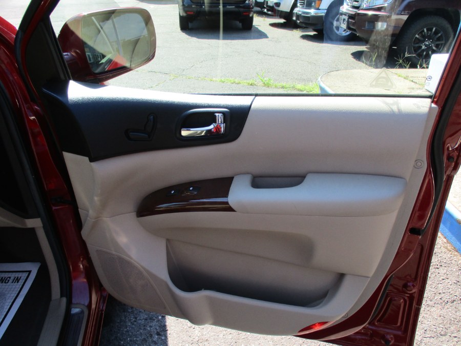 2008 Hyundai Entourage Limited, available for sale in Meriden, Connecticut | Cos Central Auto. Meriden, Connecticut 2008 Hyundai Entourage Limited, available for sale in Meriden, Connecticut | Cos Central Auto. Meriden, Connecticut