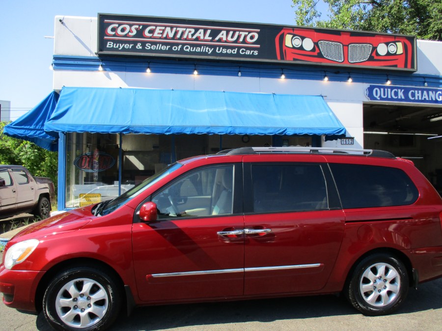2008 Hyundai Entourage Limited, available for sale in Meriden, Connecticut | Cos Central Auto. Meriden, Connecticut