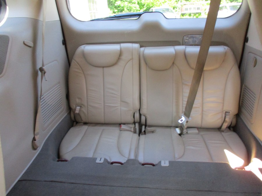 2008 Hyundai Entourage Limited, available for sale in Meriden, Connecticut | Cos Central Auto. Meriden, Connecticut 2008 Hyundai Entourage Limited, available for sale in Meriden, Connecticut | Cos Central Auto. Meriden, Connecticut