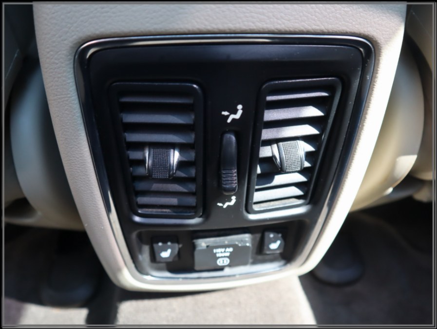 2011 Jeep Grand Cherokee 4WD 4dr Overland, available for sale in Huntington Station, New York | My Auto Inc.. Huntington Station, New York 2011 Jeep Grand Cherokee 4WD 4dr Overland, available for sale in Huntington Station, New York | My Auto Inc.. Huntington Station, New York