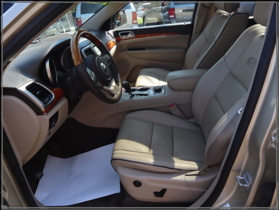 2011 Jeep Grand Cherokee 4WD 4dr Overland, available for sale in Huntington Station, New York | My Auto Inc.. Huntington Station, New York 2011 Jeep Grand Cherokee 4WD 4dr Overland, available for sale in Huntington Station, New York | My Auto Inc.. Huntington Station, New York