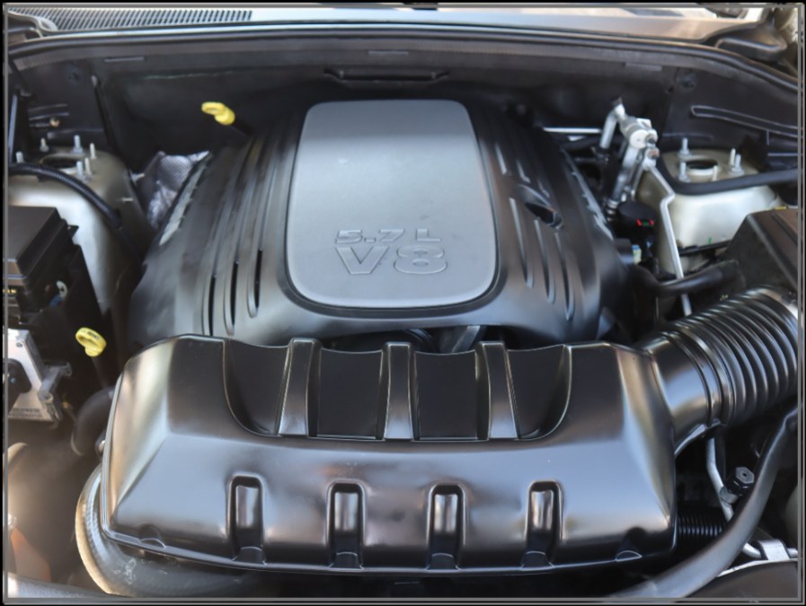 2011 Jeep Grand Cherokee 4WD 4dr Overland, available for sale in Huntington Station, New York | My Auto Inc.. Huntington Station, New York 2011 Jeep Grand Cherokee 4WD 4dr Overland, available for sale in Huntington Station, New York | My Auto Inc.. Huntington Station, New York