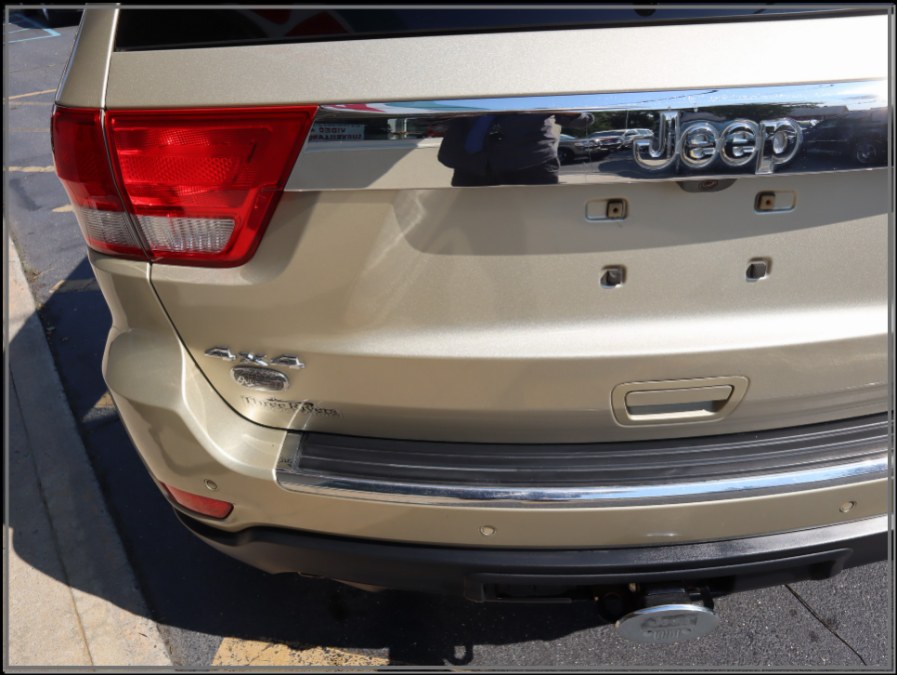 2011 Jeep Grand Cherokee 4WD 4dr Overland, available for sale in Huntington Station, New York | My Auto Inc.. Huntington Station, New York 2011 Jeep Grand Cherokee 4WD 4dr Overland, available for sale in Huntington Station, New York | My Auto Inc.. Huntington Station, New York