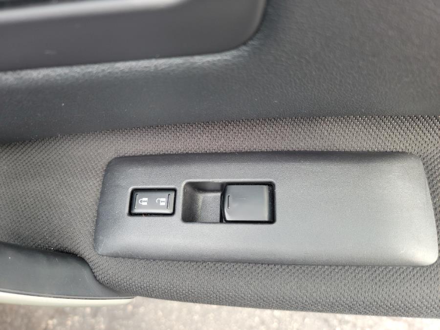 Used Nissan Rogue Select AWD 4dr S 2014 | Eugen's Auto Sales & Repairs. Philadelphia, Pennsylvania Used Nissan Rogue Select AWD 4dr S 2014 | Eugen's Auto Sales & Repairs. Philadelphia, Pennsylvania