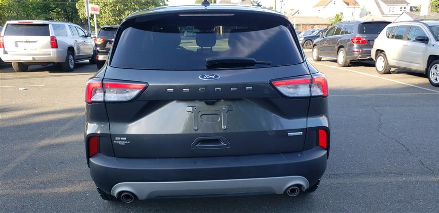 Used Ford Escape SE FWD 2020 | Victoria Preowned Autos Inc. Little Ferry, New Jersey Used Ford Escape SE FWD 2020 | Victoria Preowned Autos Inc. Little Ferry, New Jersey