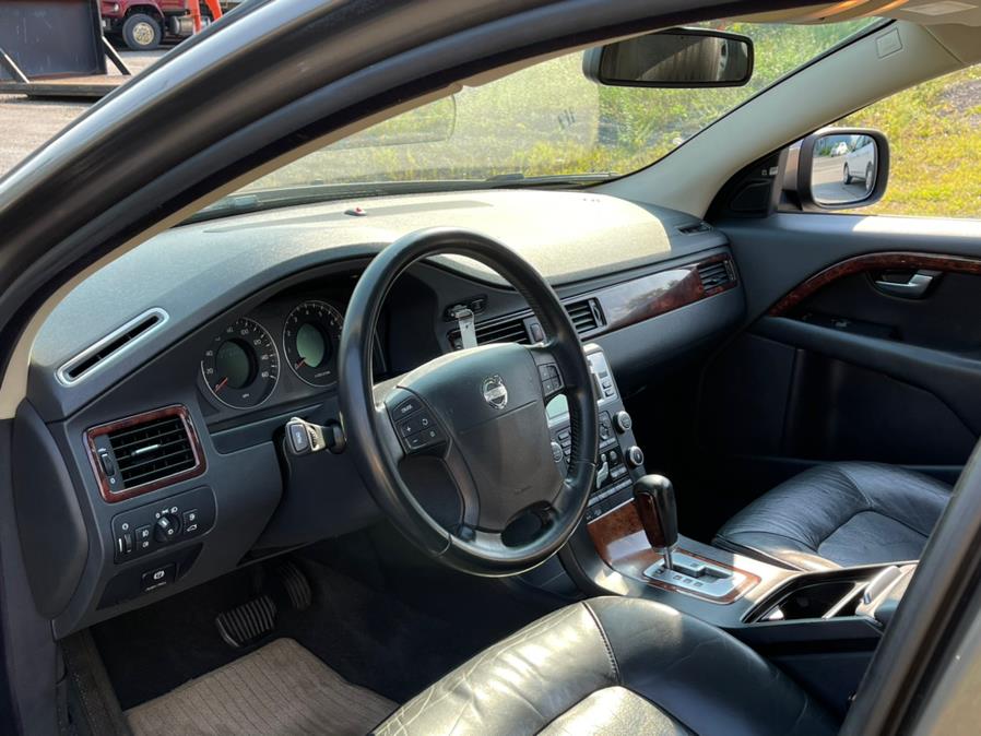 2008 Volvo XC70 4dr Wgn w/Snrf, available for sale in Ashland, Massachusetts | New Beginning Auto Service Inc. Ashland, Massachusetts 2008 Volvo XC70 4dr Wgn w/Snrf, available for sale in Ashland, Massachusetts | New Beginning Auto Service Inc. Ashland, Massachusetts