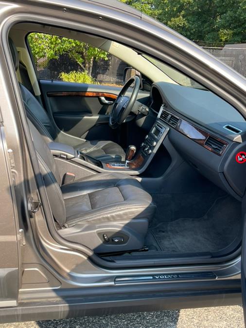2008 Volvo XC70 4dr Wgn w/Snrf, available for sale in Ashland, Massachusetts | New Beginning Auto Service Inc. Ashland, Massachusetts 2008 Volvo XC70 4dr Wgn w/Snrf, available for sale in Ashland, Massachusetts | New Beginning Auto Service Inc. Ashland, Massachusetts