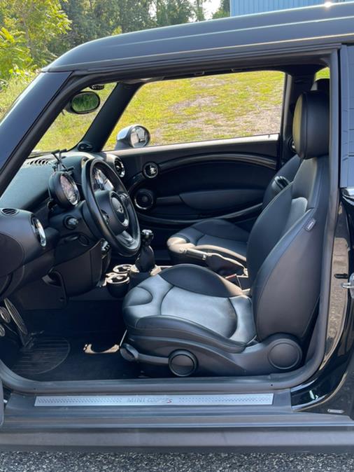 Used MINI Cooper Clubman 2dr Cpe S 2013 | New Beginning Auto Service Inc . Ashland , Massachusetts Used MINI Cooper Clubman 2dr Cpe S 2013 | New Beginning Auto Service Inc . Ashland , Massachusetts
