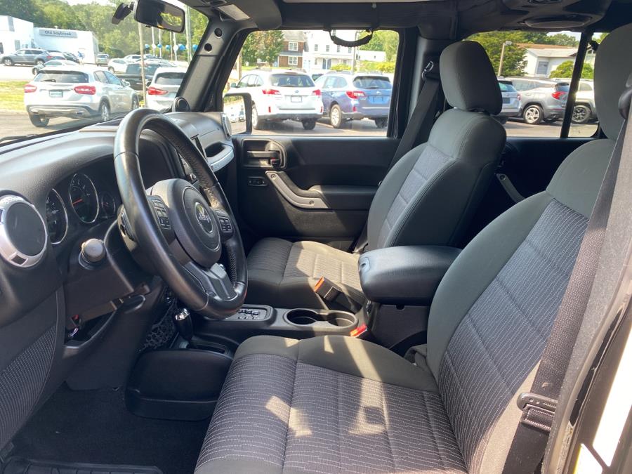 Used Jeep Wrangler Unlimited 4WD 4dr Sahara 2012 | Saybrook Auto Barn. Old Saybrook, Connecticut Used Jeep Wrangler Unlimited 4WD 4dr Sahara 2012 | Saybrook Auto Barn. Old Saybrook, Connecticut