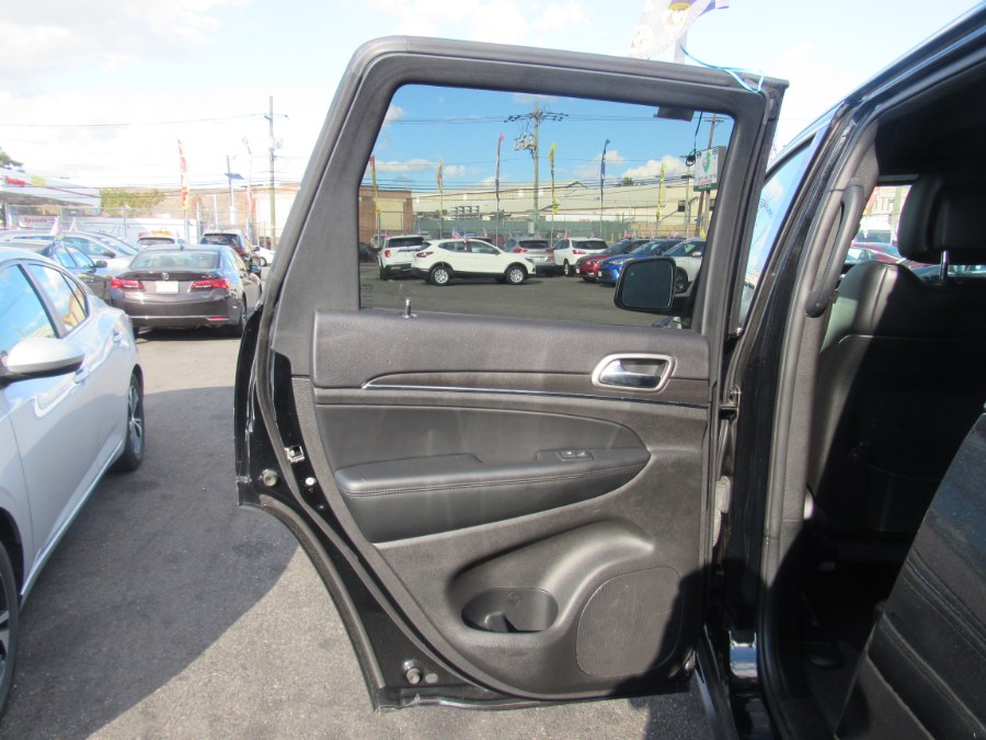 2018 Jeep Grand Cherokee Limited 4x4, available for sale in Irvington, New Jersey | NJ Used Cars Center. Irvington, New Jersey 2018 Jeep Grand Cherokee Limited 4x4, available for sale in Irvington, New Jersey | NJ Used Cars Center. Irvington, New Jersey