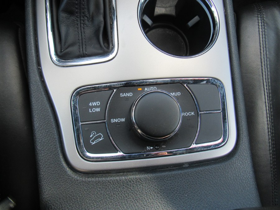 2018 Jeep Grand Cherokee Limited 4x4, available for sale in Irvington, New Jersey | NJ Used Cars Center. Irvington, New Jersey 2018 Jeep Grand Cherokee Limited 4x4, available for sale in Irvington, New Jersey | NJ Used Cars Center. Irvington, New Jersey