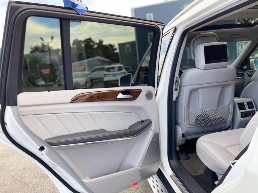 2014 Mercedes-Benz GL-Class 4MATIC 4dr GL550, available for sale in Irvington , New Jersey | Auto Haus of Irvington Corp. Irvington , New Jersey 2014 Mercedes-Benz GL-Class 4MATIC 4dr GL550, available for sale in Irvington , New Jersey | Auto Haus of Irvington Corp. Irvington , New Jersey