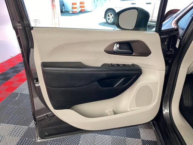 Used Chrysler Voyager LXI 2021 | Queens Auto Mall. Richmond Hill, New York Used Chrysler Voyager LXI 2021 | Queens Auto Mall. Richmond Hill, New York