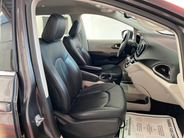 Used Chrysler Voyager LXI 2021 | Queens Auto Mall. Richmond Hill, New York Used Chrysler Voyager LXI 2021 | Queens Auto Mall. Richmond Hill, New York