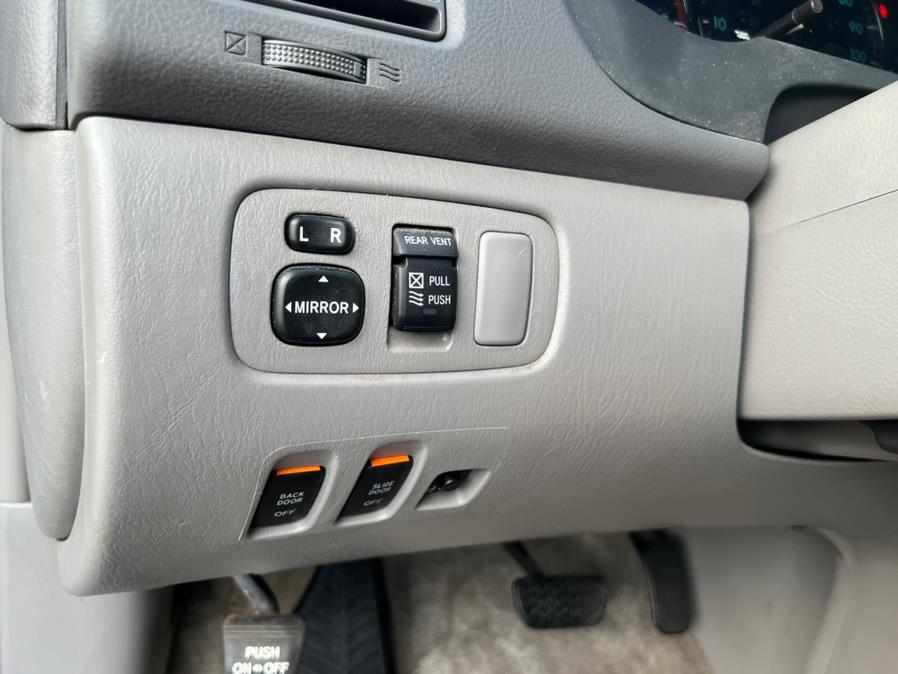 Used Toyota Sienna 5dr 7-Pass Van XLE FWD 2009 | Jordan Auto Sales. Springfield, Massachusetts Used Toyota Sienna 5dr 7-Pass Van XLE FWD 2009 | Jordan Auto Sales. Springfield, Massachusetts