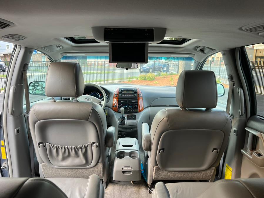 Used Toyota Sienna 5dr 7-Pass Van XLE FWD 2009 | Jordan Auto Sales. Springfield, Massachusetts Used Toyota Sienna 5dr 7-Pass Van XLE FWD 2009 | Jordan Auto Sales. Springfield, Massachusetts