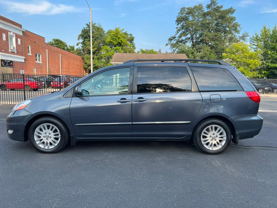 Used Toyota Sienna 5dr 7-Pass Van XLE FWD 2009 | Jordan Auto Sales. Springfield, Massachusetts Used Toyota Sienna 5dr 7-Pass Van XLE FWD 2009 | Jordan Auto Sales. Springfield, Massachusetts