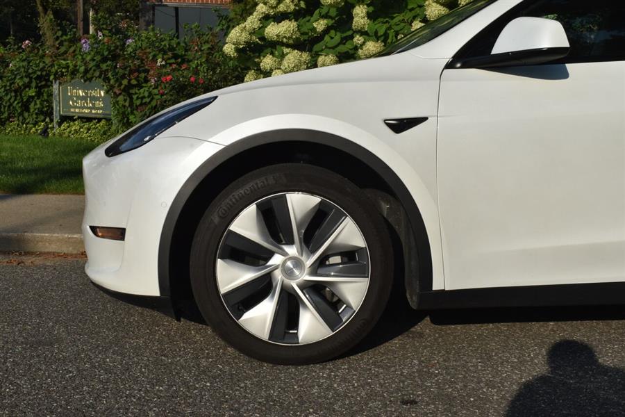 Used Tesla Model y Long Range AWD 4dr Crossover 2020 | Camy Cars. Great Neck, New York Used Tesla Model y Long Range AWD 4dr Crossover 2020 | Camy Cars. Great Neck, New York