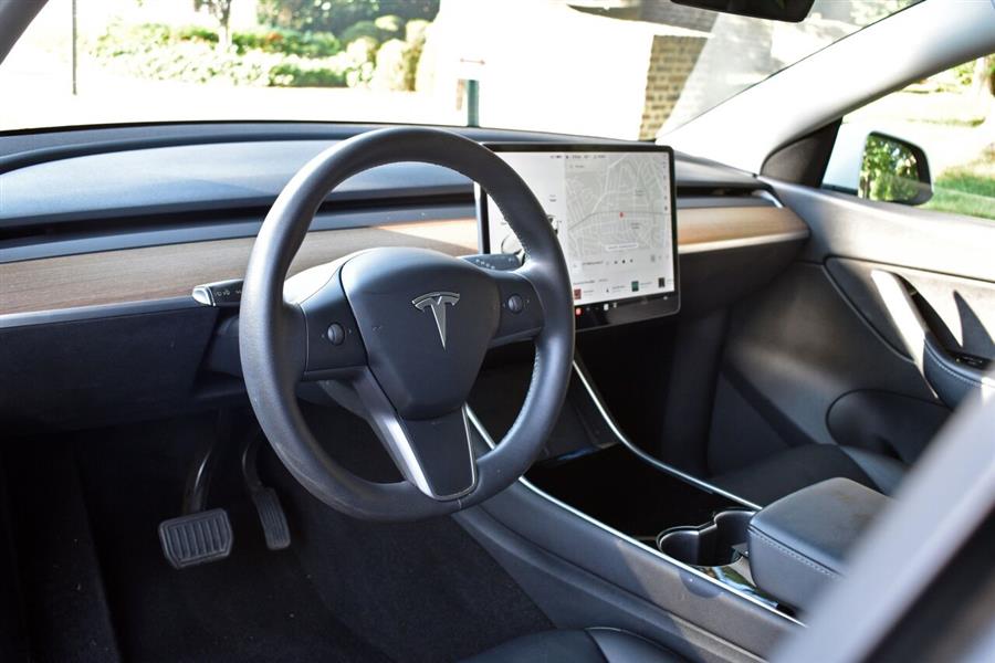 Used Tesla Model y Long Range AWD 4dr Crossover 2020 | Camy Cars. Great Neck, New York Used Tesla Model y Long Range AWD 4dr Crossover 2020 | Camy Cars. Great Neck, New York