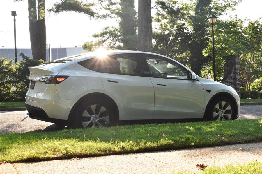 Used Tesla Model y Long Range AWD 4dr Crossover 2020 | Camy Cars. Great Neck, New York Used Tesla Model y Long Range AWD 4dr Crossover 2020 | Camy Cars. Great Neck, New York