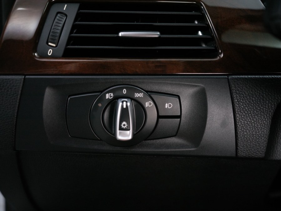 2011 BMW 3 Series 4dr Sdn 328i xDrive AWD SULEV South Africa, available for sale in North Salem, New York | Meccanic Shop North Inc. North Salem, New York 2011 BMW 3 Series 4dr Sdn 328i xDrive AWD SULEV South Africa, available for sale in North Salem, New York | Meccanic Shop North Inc. North Salem, New York