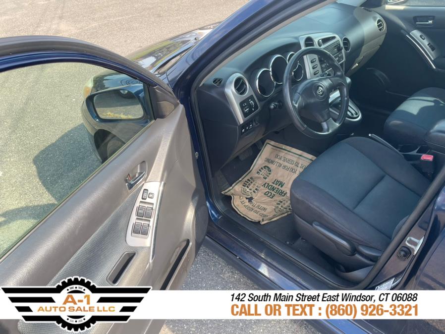 Used Toyota Matrix 5dr Wgn XR Auto AWD 2005 | A1 Auto Sale LLC. East Windsor, Connecticut Used Toyota Matrix 5dr Wgn XR Auto AWD 2005 | A1 Auto Sale LLC. East Windsor, Connecticut