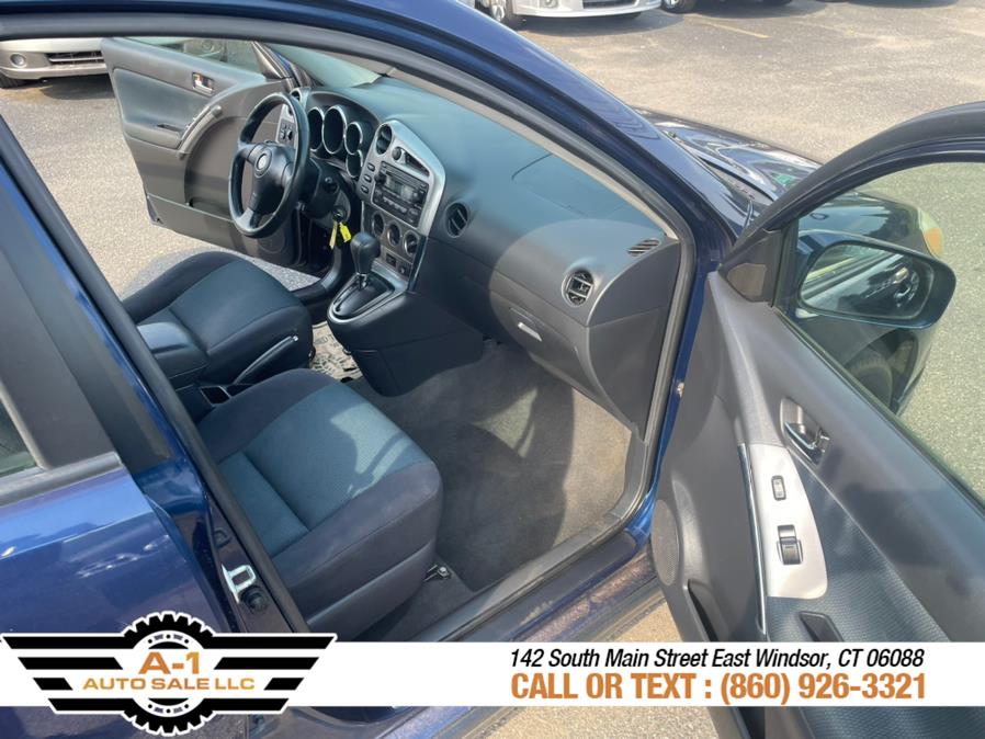 Used Toyota Matrix 5dr Wgn XR Auto AWD 2005 | A1 Auto Sale LLC. East Windsor, Connecticut Used Toyota Matrix 5dr Wgn XR Auto AWD 2005 | A1 Auto Sale LLC. East Windsor, Connecticut