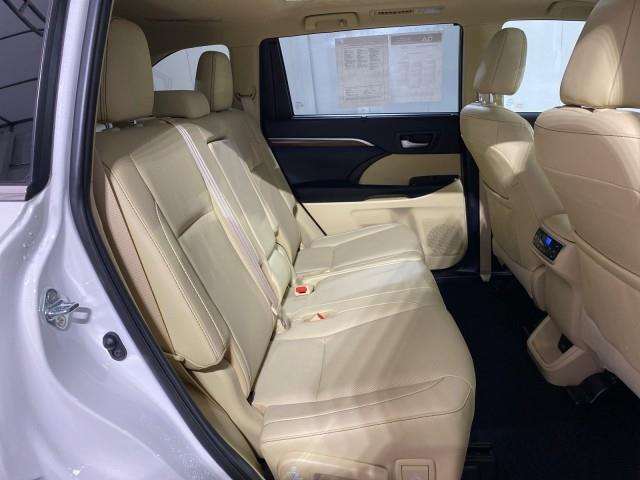 Used Toyota Highlander Limited Platinum 2019 | Queens Auto Mall. Richmond Hill, New York Used Toyota Highlander Limited Platinum 2019 | Queens Auto Mall. Richmond Hill, New York