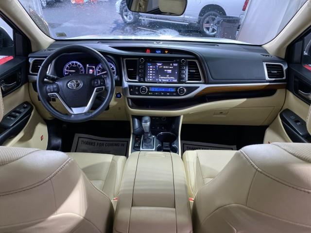 Used Toyota Highlander Limited Platinum 2019 | Queens Auto Mall. Richmond Hill, New York Used Toyota Highlander Limited Platinum 2019 | Queens Auto Mall. Richmond Hill, New York