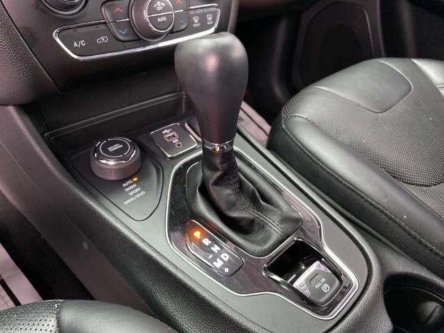 Used Jeep Cherokee High Altitude 2019 | Queens Auto Mall. Richmond Hill, New York Used Jeep Cherokee High Altitude 2019 | Queens Auto Mall. Richmond Hill, New York