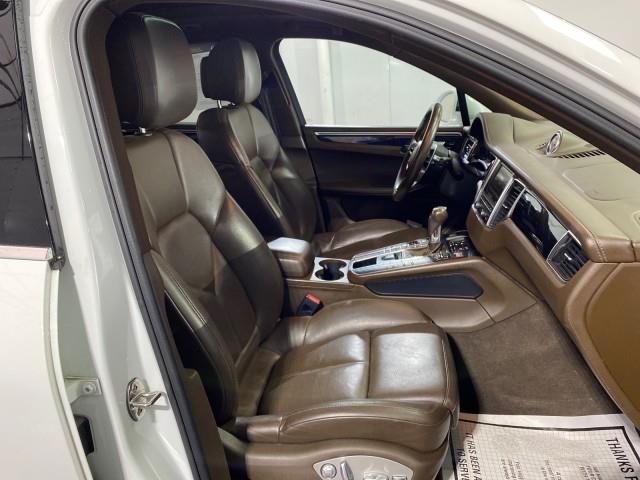 Used Porsche Macan S 2016 | Queens Auto Mall. Richmond Hill, New York Used Porsche Macan S 2016 | Queens Auto Mall. Richmond Hill, New York