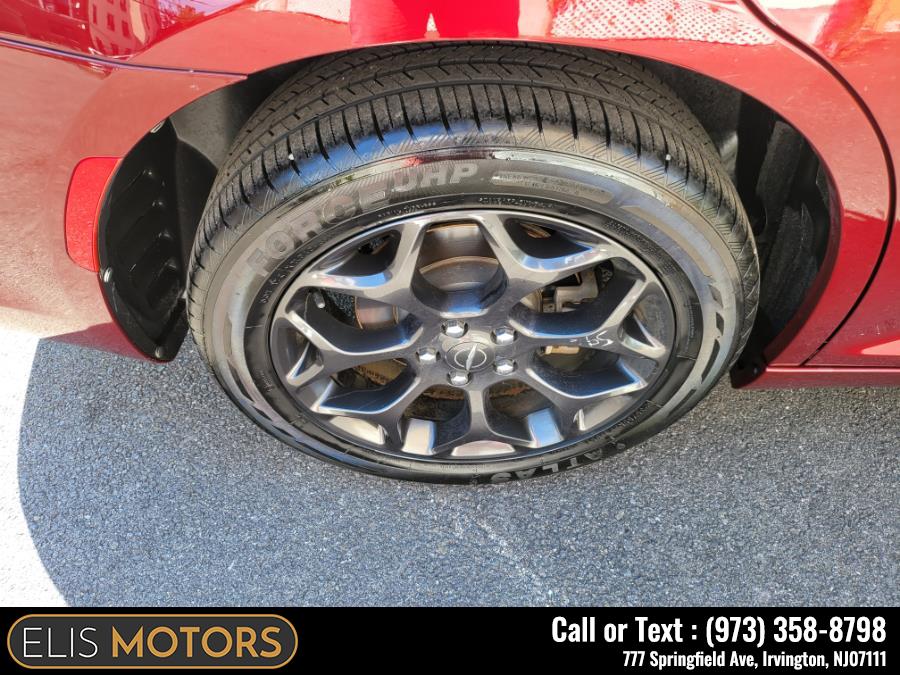 2019 Chrysler 300 300S AWD, available for sale in Irvington, New Jersey | Elis Motors Corp. Irvington, New Jersey 2019 Chrysler 300 300S AWD, available for sale in Irvington, New Jersey | Elis Motors Corp. Irvington, New Jersey