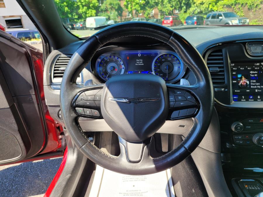2019 Chrysler 300 300S AWD, available for sale in Irvington, New Jersey | Elis Motors Corp. Irvington, New Jersey 2019 Chrysler 300 300S AWD, available for sale in Irvington, New Jersey | Elis Motors Corp. Irvington, New Jersey