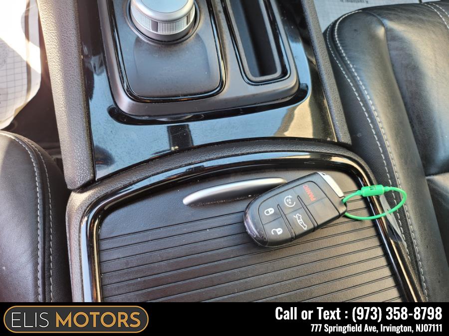 2019 Chrysler 300 300S AWD, available for sale in Irvington, New Jersey | Elis Motors Corp. Irvington, New Jersey 2019 Chrysler 300 300S AWD, available for sale in Irvington, New Jersey | Elis Motors Corp. Irvington, New Jersey