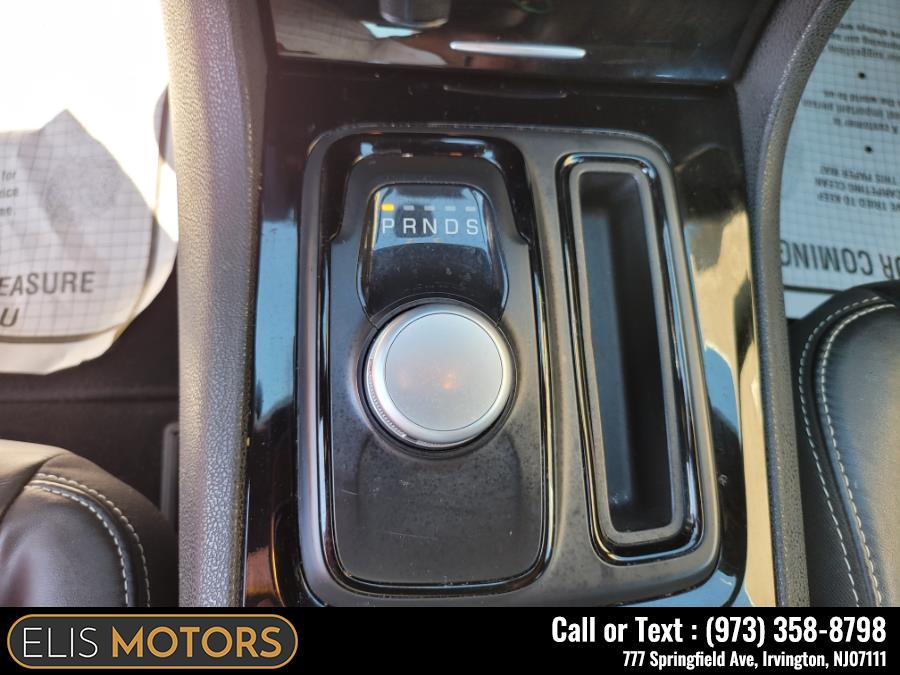 2019 Chrysler 300 300S AWD, available for sale in Irvington, New Jersey | Elis Motors Corp. Irvington, New Jersey 2019 Chrysler 300 300S AWD, available for sale in Irvington, New Jersey | Elis Motors Corp. Irvington, New Jersey